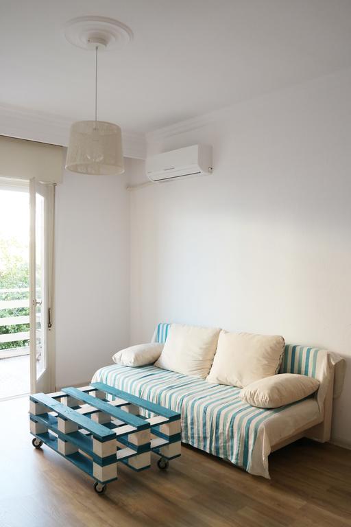 Néa Péramos Holiday Apartment Sombrero מראה חיצוני תמונה